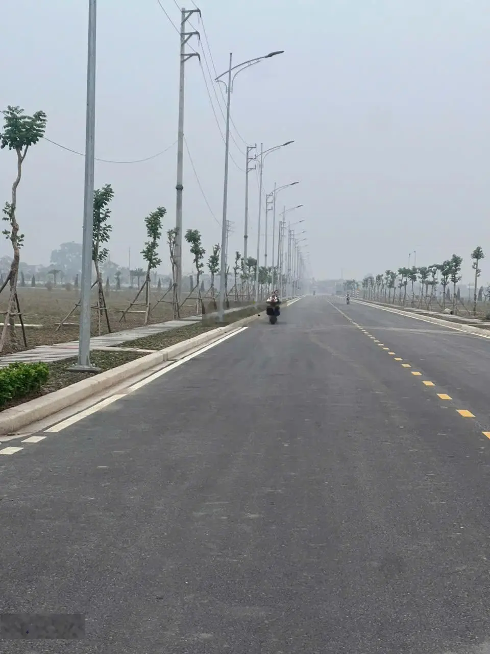 Bán 1ha đất công nghiệp, cạnh cao tốc, cách nút giao Vực Vòng 300m. Giá 2,5tr/m2