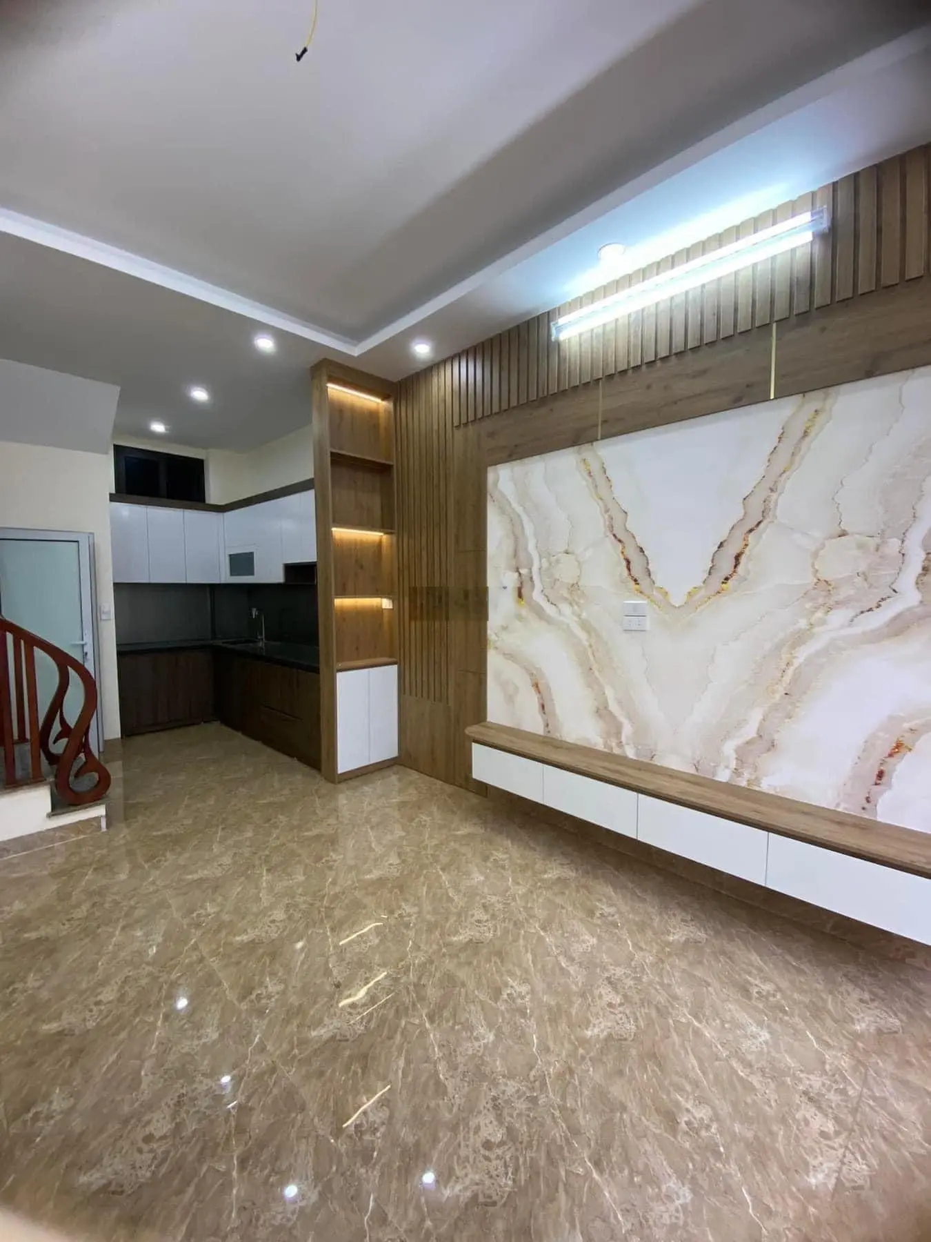 Bán nhà 4T*30m2, full nội thất ôtô đỗ cạnh, ngay cây xăng Cổ Bản Đồng Mai, 5p ra Trung Tâm Hà Đông