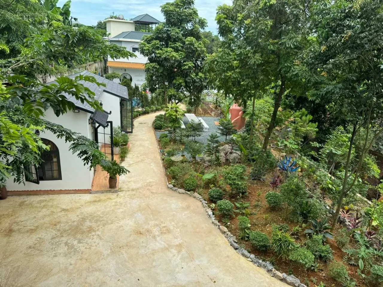 Bán 800m2 đất nghỉ dưỡng sẵn Homestay 4PN