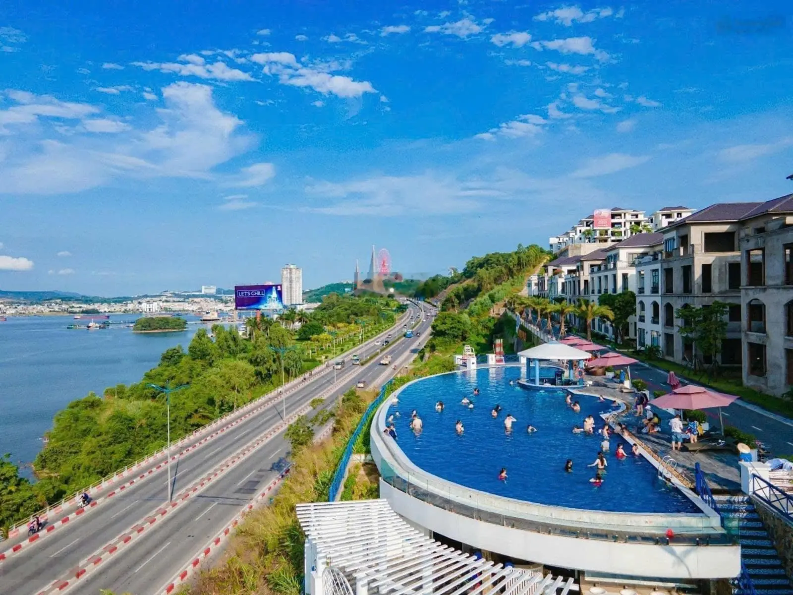 Em Trang có 1 suất ngoại giao căn góc biệt thự vị trí Vip view Vịnh Hạ Long. Sổ đỏ trao tay