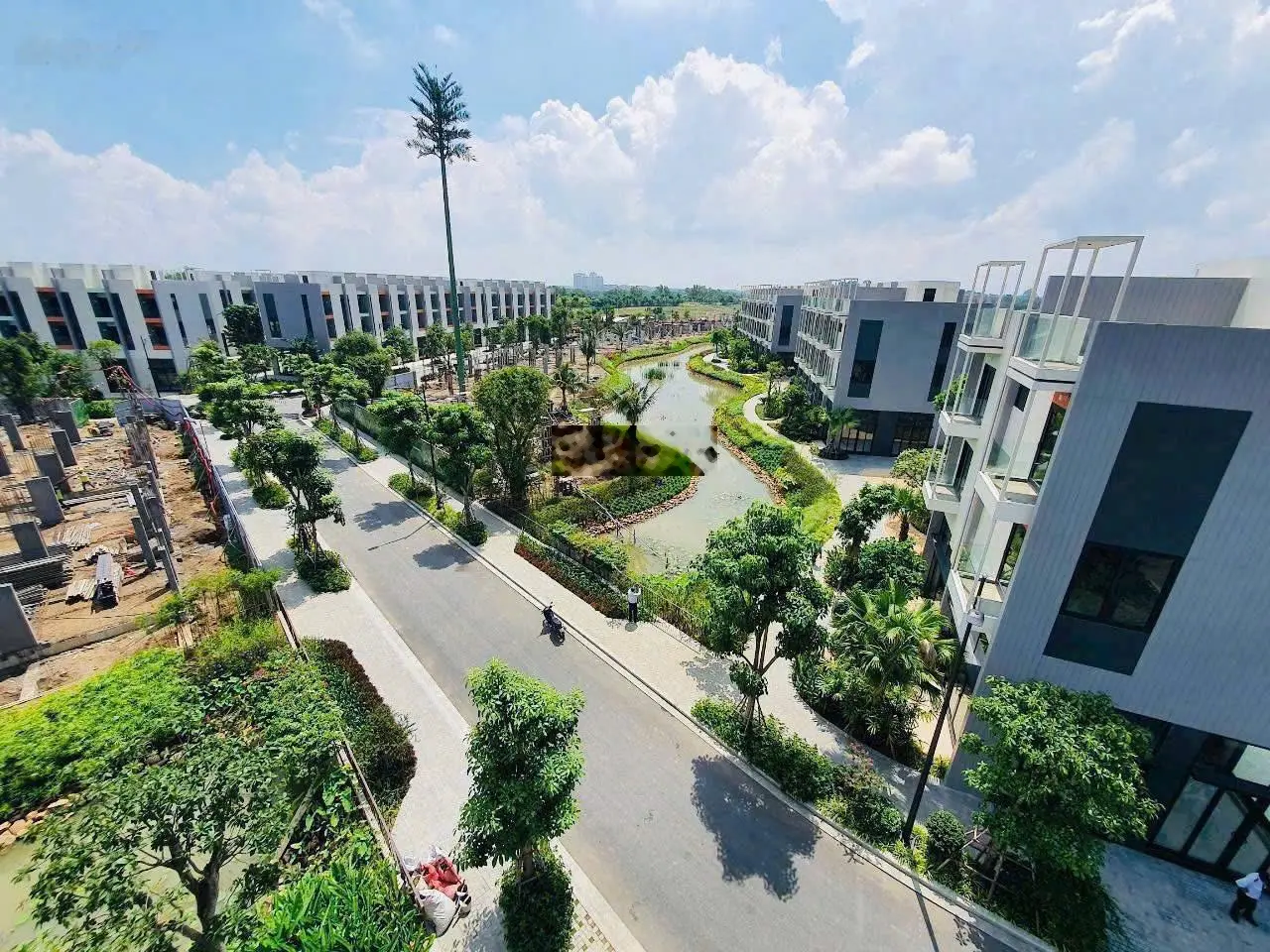 Bán nhà phố Townhouse 70m2. View sông Đồng Nai, giá giai đoạn 1 tốt nhất dự án chỉ 8,9 tỷ all in