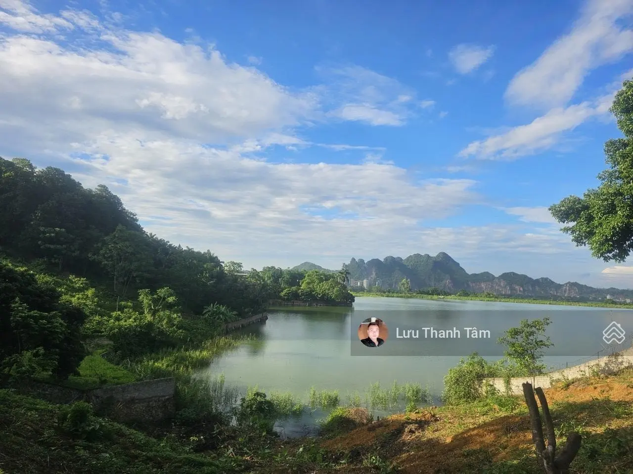 Cần chuyển nhượng lô đất bám mặt hồ, tay chạm nước tại: Lương Sơn, Hoà Bình