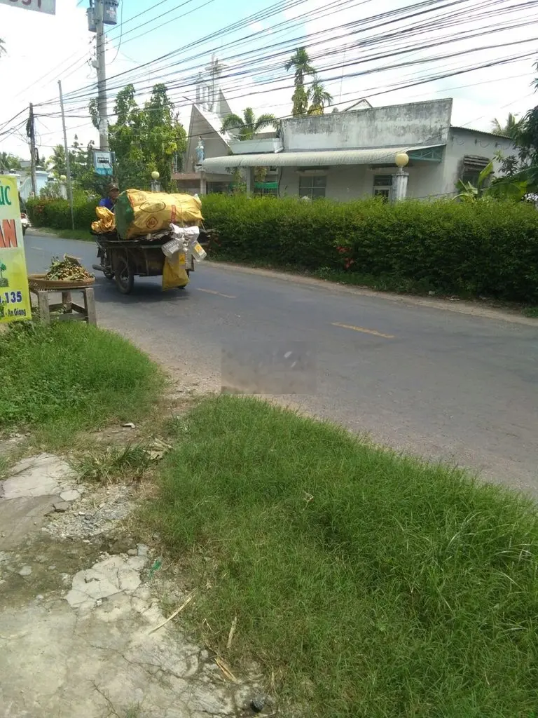 nhà và đất mặt tiền đường tỉnh 946 cách phà an hòa 1km