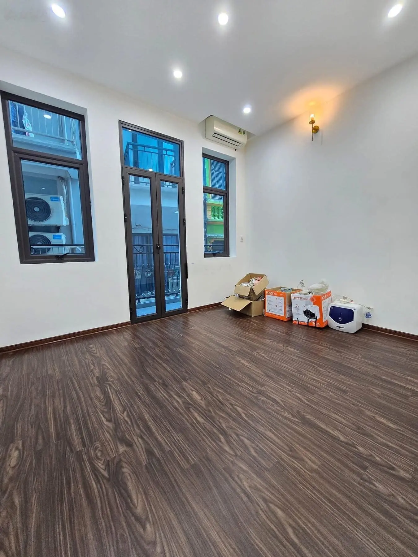 Bán nhà riêng tại Tam Khương, 15,8 tỷ, 41m2, 4PN, 3WC cực chất; LH: 0943114248