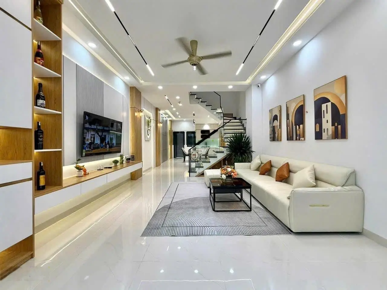 Nhượng lại căn nhà siêu đẹp ngay Bà Hom, Quận 6, 60m2. Hẻm 6m, đông dân cư