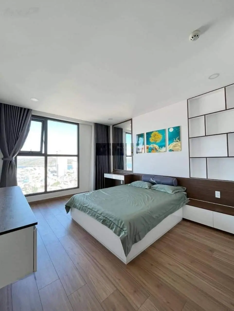 Định cư nước ngoài cần bán gấp căn hộ 3 PN view biển Phú Tài Residence. Liên hệ 0903 601 ***