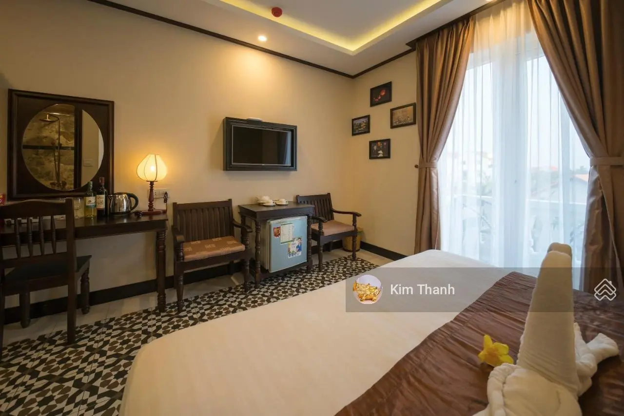 Bán hotel đang kinh doanh tốt - mặt phố lý thái tổ, hội an