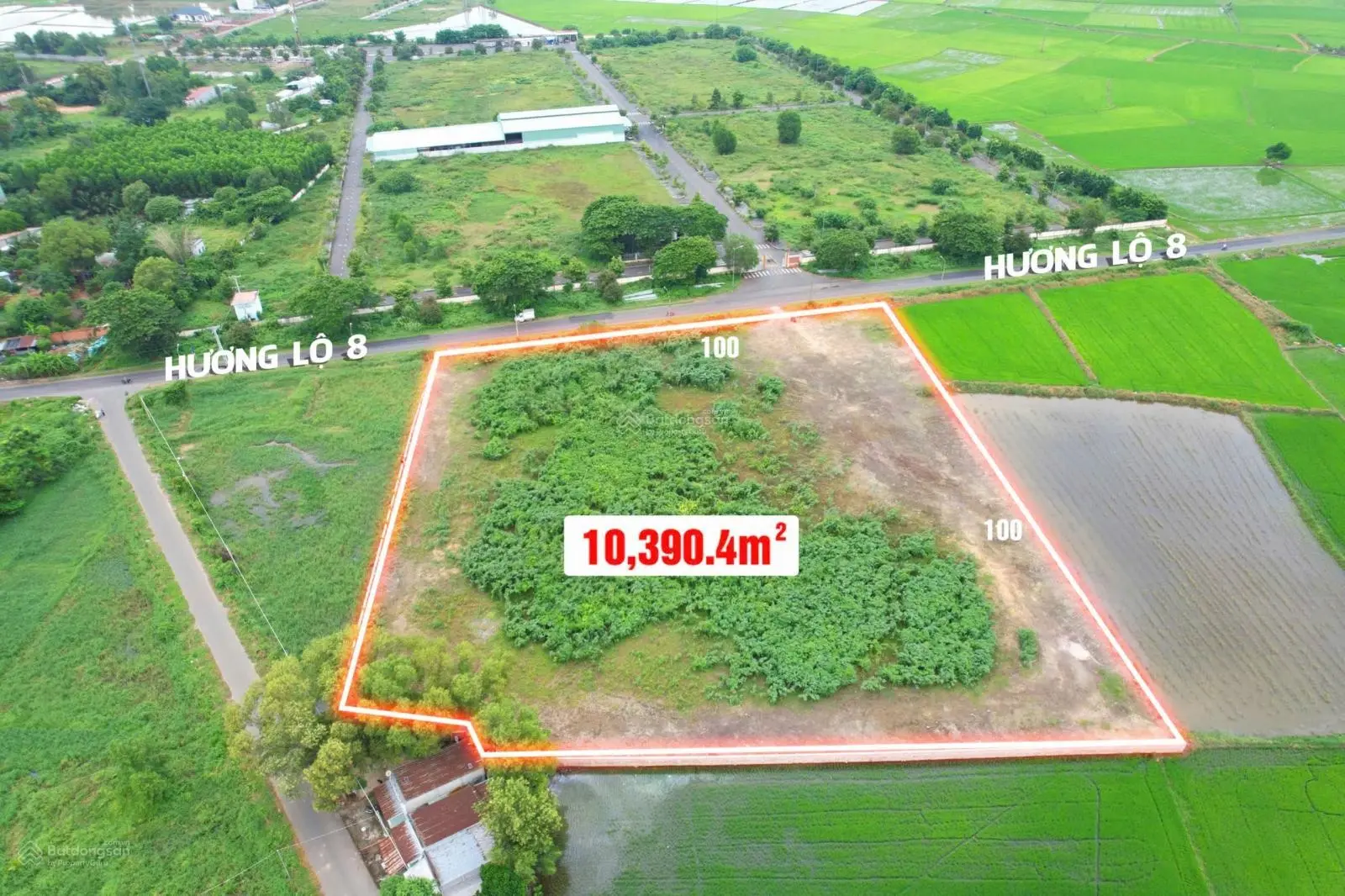 Bán 10,000 m2 vòng xoay chợ Long Điền MT đất 100m Đ. Nhựa 16 m có 960 ODT giá 5,1 tr/m2