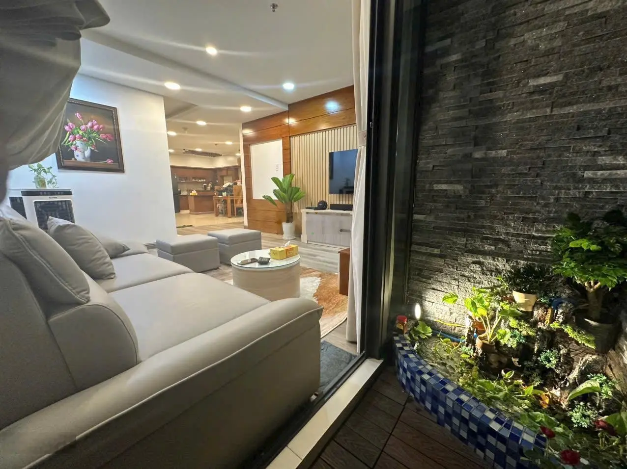 Bán căn hộ chung cư silver sea tower, 114m2, 2pn 2wc, full nội thất mới, có ban công, 0908 209 ***