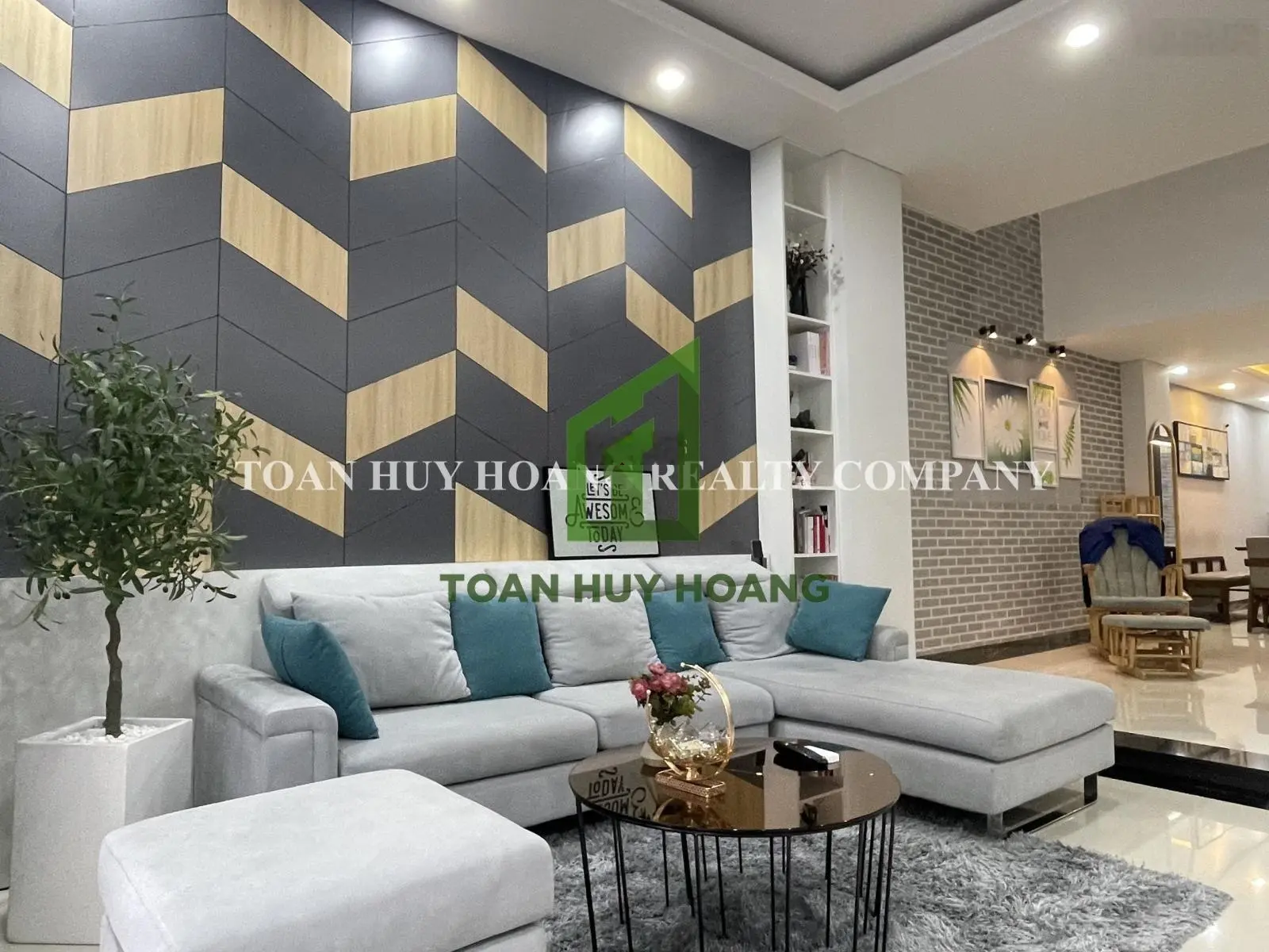 Bán nhà phố khu biệt thự Euro Village 1, giá 12,5 tỷ, 100m2 - (Toàn Huy Hoàng)