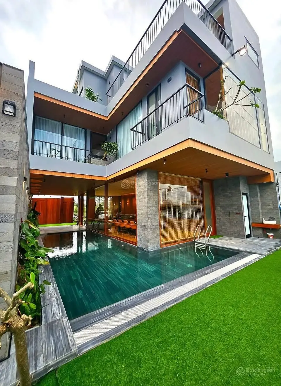 Bán villa mới xây 100% đường Nguyễn Hữu An, Sơn Trà, Đà Nẵng. View siêu đẹp