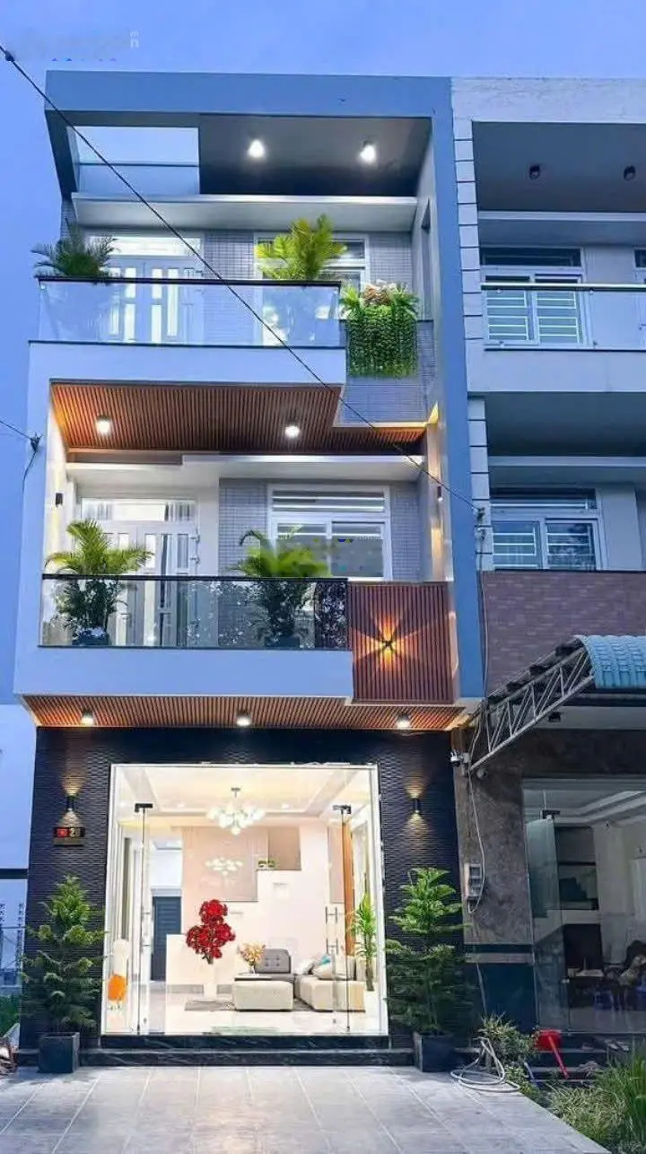 Việt Kiều bán gấp nhà Lê Đại Hành, Quận 11-Giá:3.8tỷ/76.8m2(4.8x16m). Sổ sẵn. Đang cho thuê 20tr/th